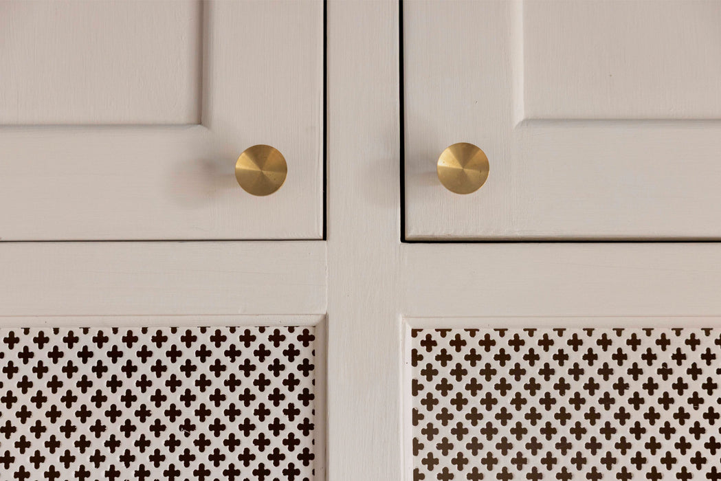 Äggoljetempera Köksluckor Närbild Pärlgrå 9-612