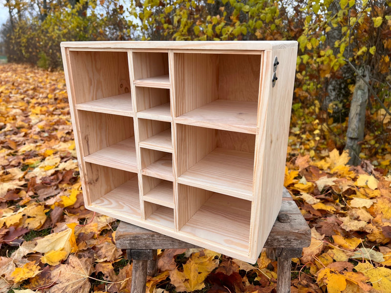 Ormesta hylla för skäppor och burkar