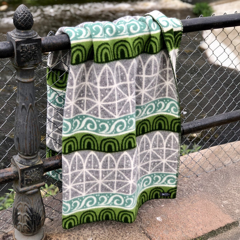 Uppsala wool blanket green