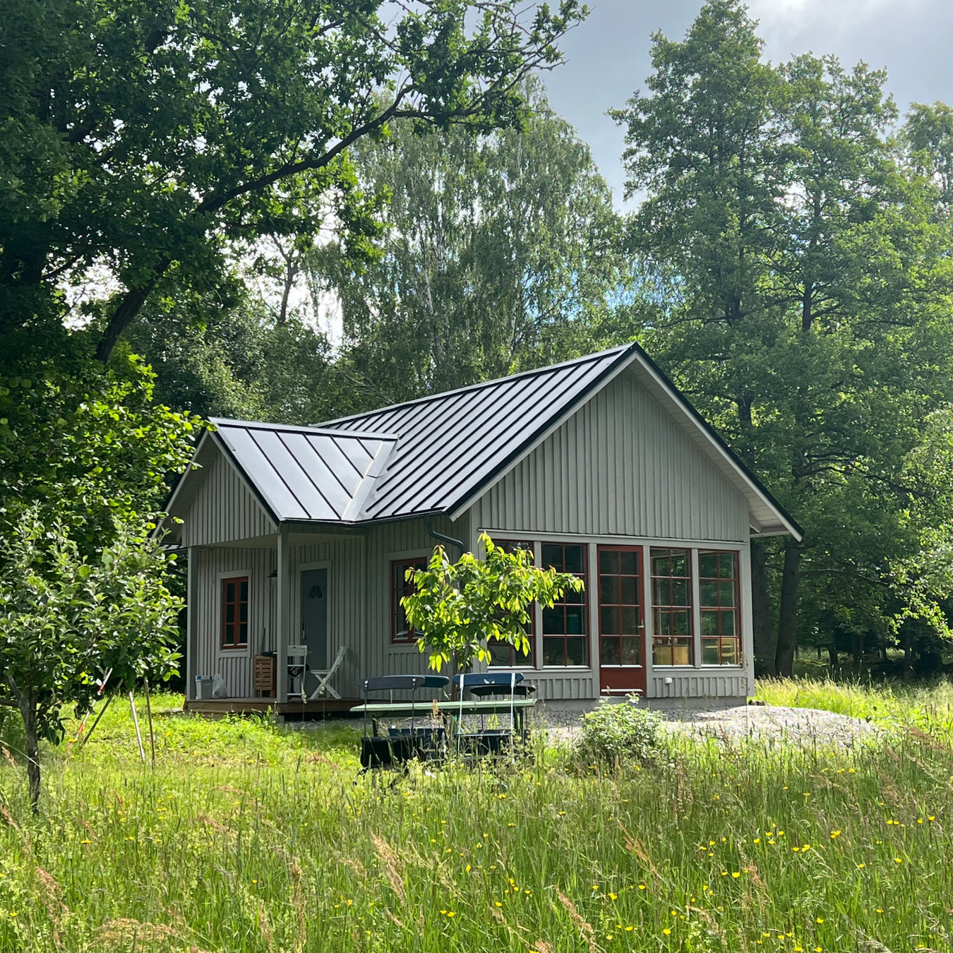 Hasstorp Gysinge Grå Slamfärg