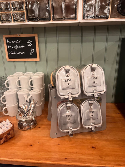 Karamellställ med 4 burkar