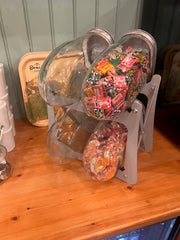 Karamellställ med 4 burkar