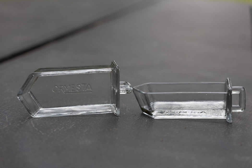 Ormesta Skäppor i glas till hyllor